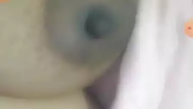 Paid Girl Shows Boobs on Vc