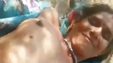 Mature Randi outdoor fucking