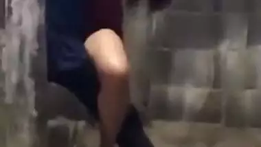 Outdoor quickie sex action has been caught on livecam