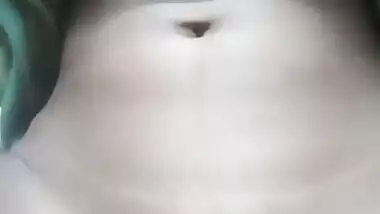 Hot Look Indian Girl Record Fingering Selfie Video For Lover
