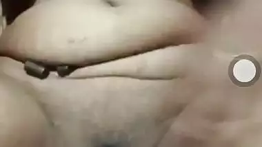 Horny bhabhi video call fingering her shaved pussy