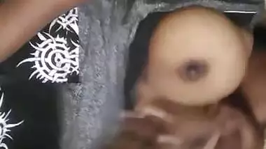 Tamil aunty boobs press hardly