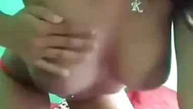 Naked porn webcam model tempts her Indian fans who tip for naked titties