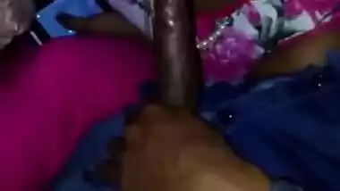 In the fresh air is comfortable for Desi wife to give a XXX blowjob