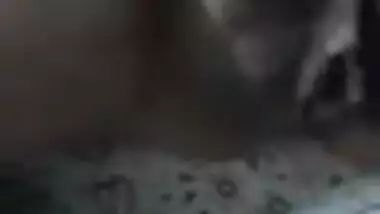 Close-up XXX video of mature Desi slut taking cock into hairy cunt