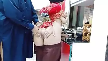 Pakistani Wife Anal Hole Fucked In The Kitchen While She Is Working With Clear Audio