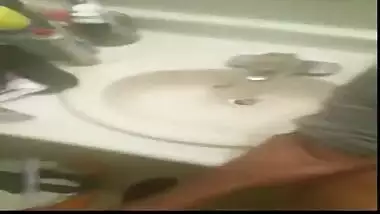 Indian teen porn video taken in the tuition center
