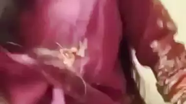 Desi nude girl strips and shoots her nude MMS for her lover