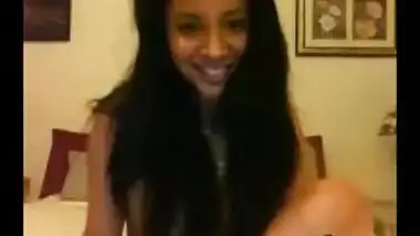 Indian teen loves to masturbate