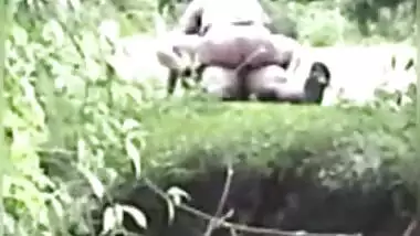 Indian couple from the is caught having sex in the jungle, desi XXX mms