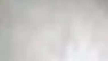 Man fucks a desi girl’s tight pussy in hardcore xxx video