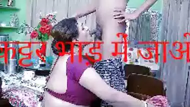 Desi juicy XXX MILF with amazing fat body is penetrated on the carpet