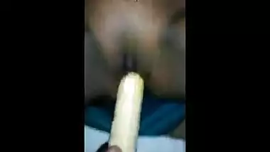 Village aunty using sweet corn for masturbation