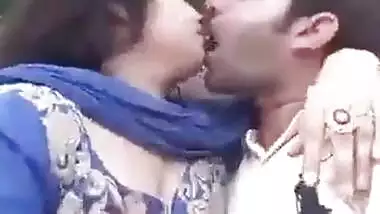 Desi Bhabhi n Boos Outdoor Boobplay