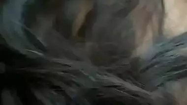 Topless girlfriend handjob to boyfriend viral MMS