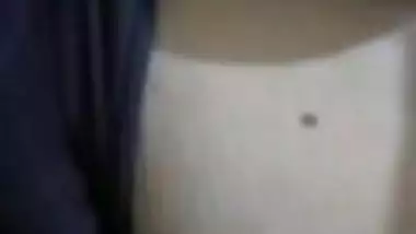 Sweet Desi Bhabhi exposing her nice juicy melons on cam