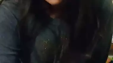 Beautiful GF shaking sex shaft of her BF