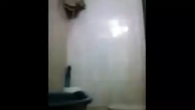 Juvenile bhabhi with a hawt large ass makes a clip whilst taking a bathroom