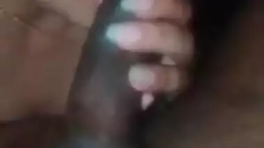 Sweet Desi Bhabhi sucking thick dick POV video