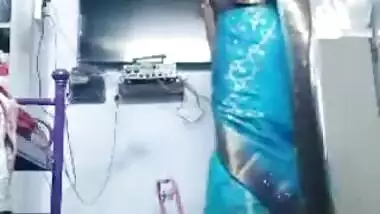 Desi Village Tamil Bhabhi Shows Her Nude Body Part 4
