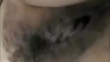 Desi Mature Pussy Show With A Sloppy Handjob