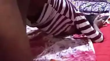 Desi Bhojpuri XXX couple have hardcore sex on camera MMS