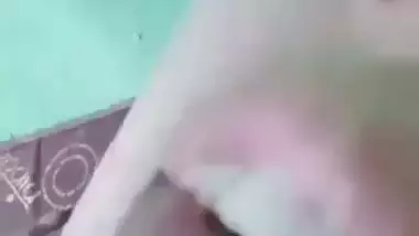Beautiful eye desi blowjob girlfriend viral MMS