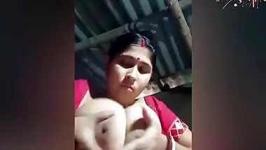 Desi Aunty - Excellent Sex Video Big Tits Unbelievable , Take A Look