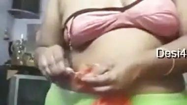 Indian BBW has a very sexy body even though she is pretty fat